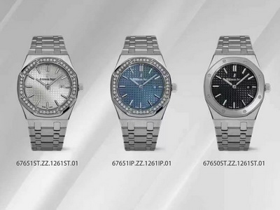 Comparison Review of the AUDEMARS PIGUET ROYAL OAK 67651ST Women's Watch: Authentic vs Replica