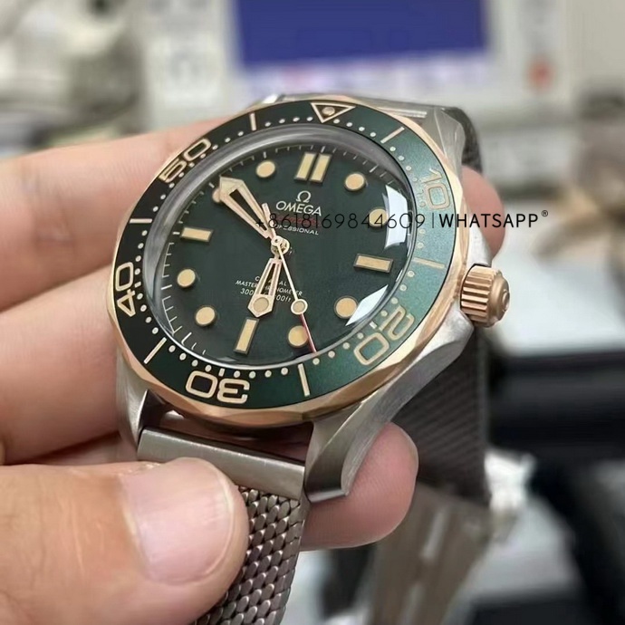 VS Factory Omega Seamaster 300 210.90.42.20.10.001 New Release 第5张