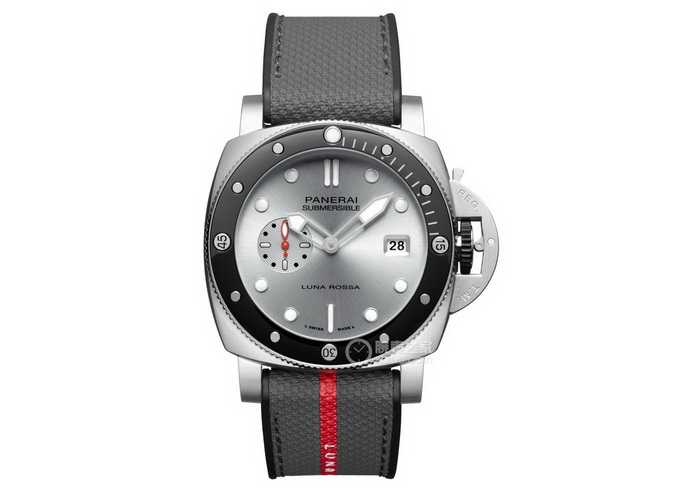 VS Factory Panerai Submersible PAM01681 1:1 Replica Watch for Sale