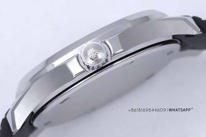 Patek Philippe AQUANAUT 5267/200A-001 1:1 Replica Watch Introduction 第6张