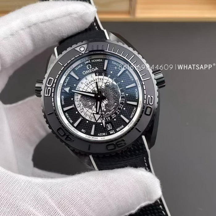 Omega Planet Ocean 215.92.46.22.01.007 Super Clone Watch for Sale 第2张