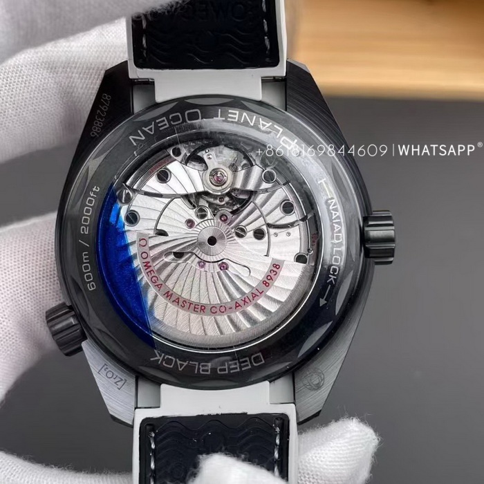 Omega Planet Ocean 215.92.46.22.01.007 Super Clone Watch for Sale 第4张