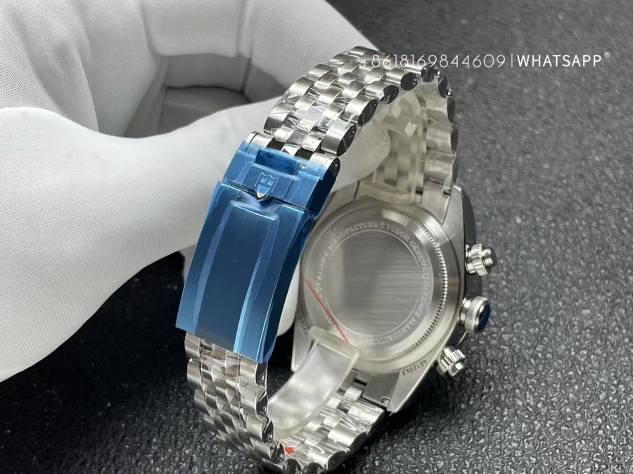 Super Clone TUDOR BLACK BAY CHRONO M79360N-0024 Replica Watch Introduction 第9张