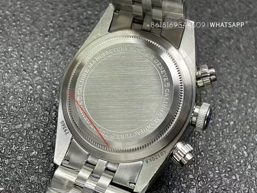Super Clone TUDOR BLACK BAY CHRONO M79360N-0024 Replica Watch Introduction 第5张
