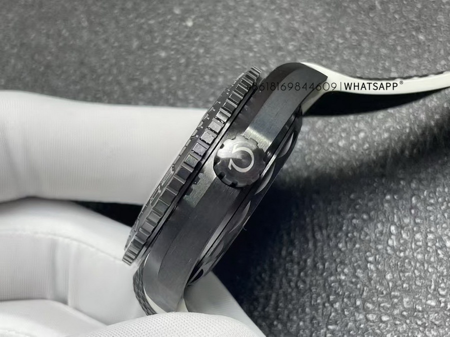 Omega Planet Ocean 215.92.46.22.01.007 Super Clone Watch for Sale 第6张