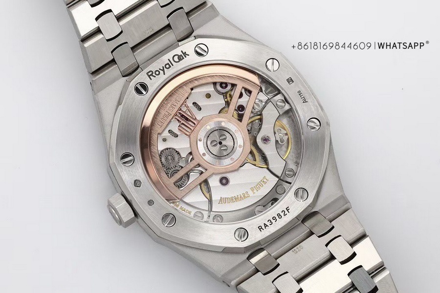 Super Clone Audemars Piguet(AP) Royal Oak 15510BC.OO.1320BC.02 Replica Watch for Sale 第6张