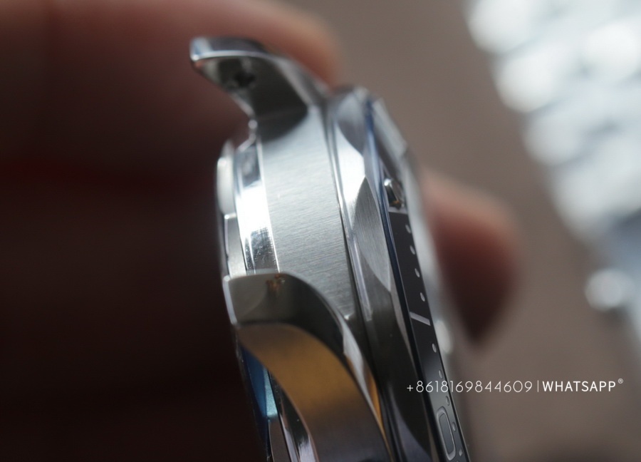 Sale of Replica Watches of VS Factory Omega Seamaster Diver 300M 210.30.42.20.03.001 第10张