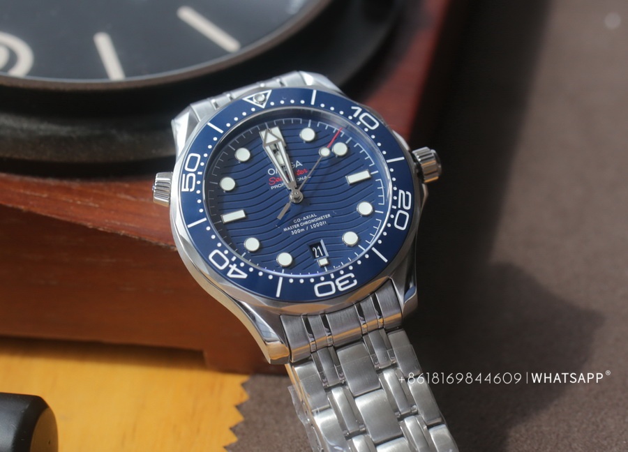 Sale of Replica Watches of VS Factory Omega Seamaster Diver 300M 210.30.42.20.03.001 第3张