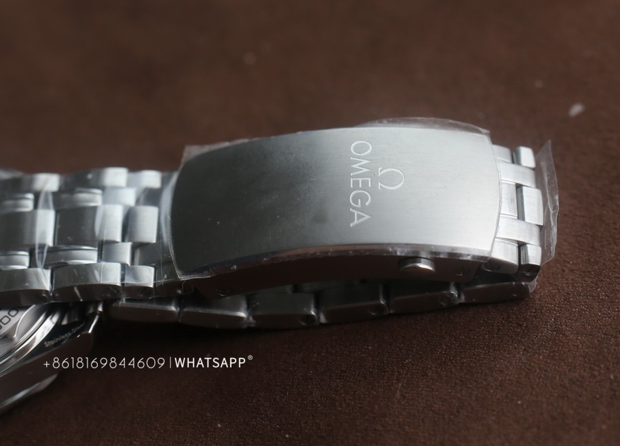 VS Factory Omega Seamaster DIVER 300M 210.30.42.20.01.001 Replica Watch Sales 第12张