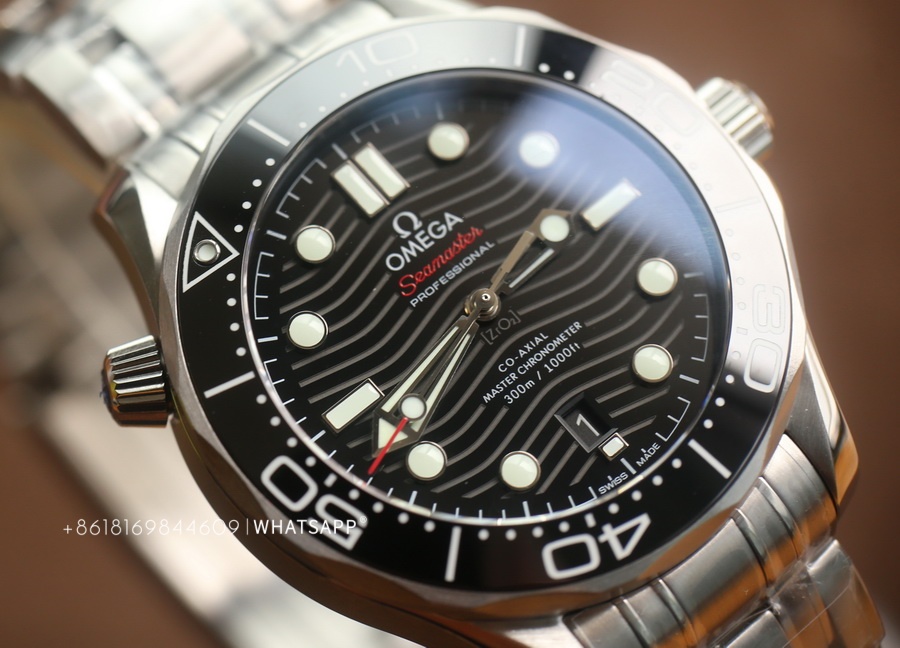 VS Factory Omega Seamaster DIVER 300M 210.30.42.20.01.001 Replica Watch Sales 第6张