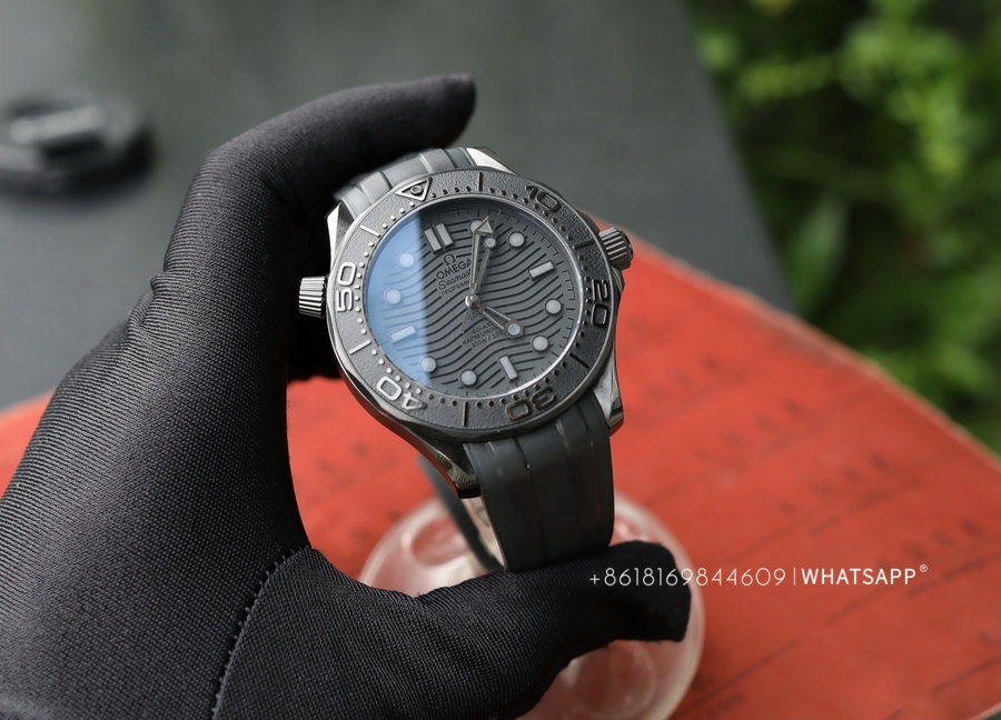 The VS factory Omega Seamaster 300M Ceramic Replica Watch 210.92.44.20.01.003 第2张