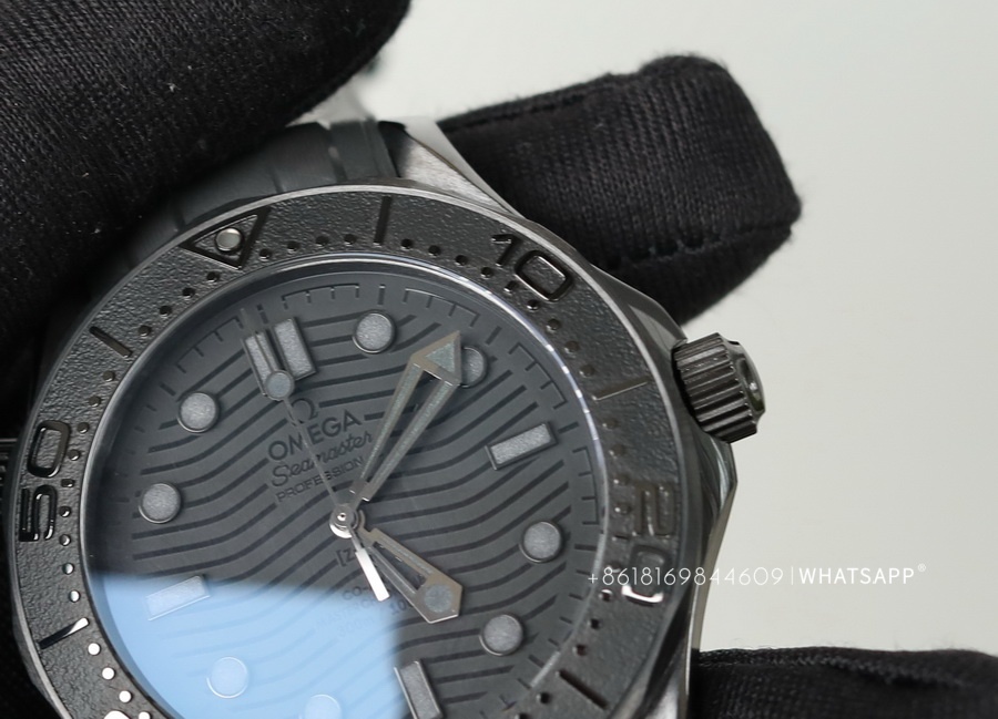 The VS factory Omega Seamaster 300M Ceramic Replica Watch 210.92.44.20.01.003 第10张