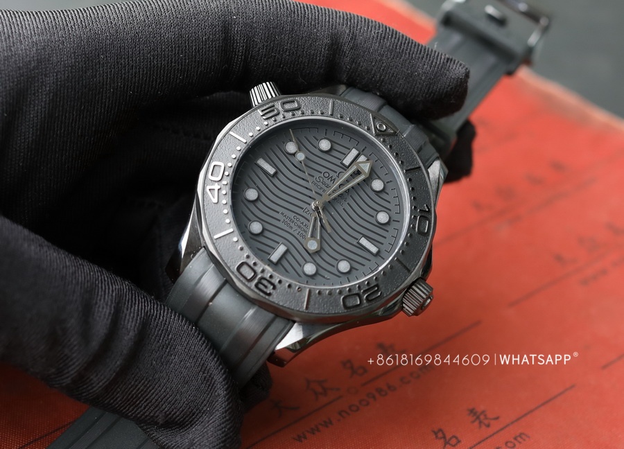 The VS factory Omega Seamaster 300M Ceramic Replica Watch 210.92.44.20.01.003 第3张