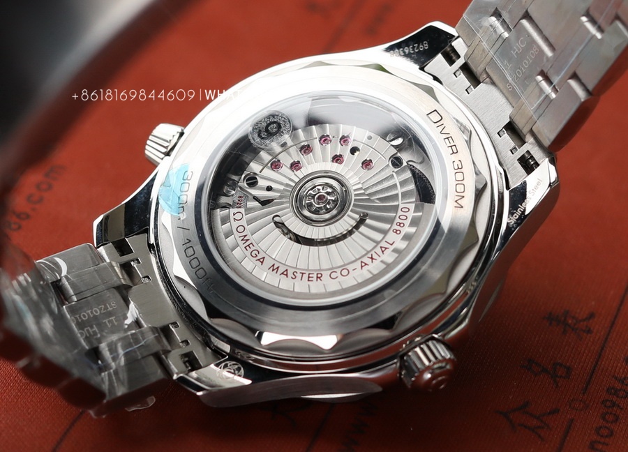 Introduction to VS Factory Omega Seamaster (Green) 210.30.42.20.10.001 Watch 第9张