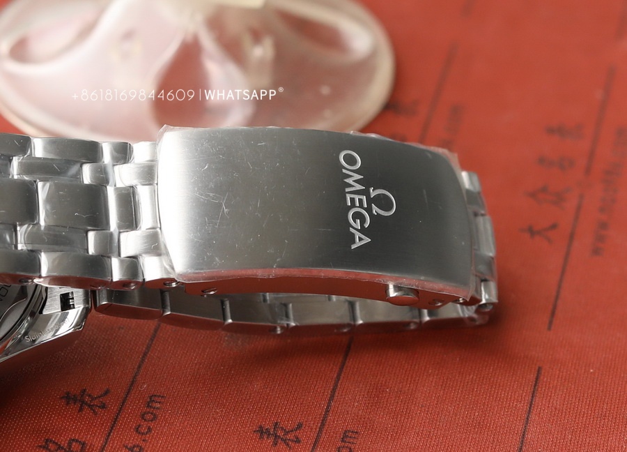 Introduction to VS Factory Omega Seamaster (Green) 210.30.42.20.10.001 Watch 第12张