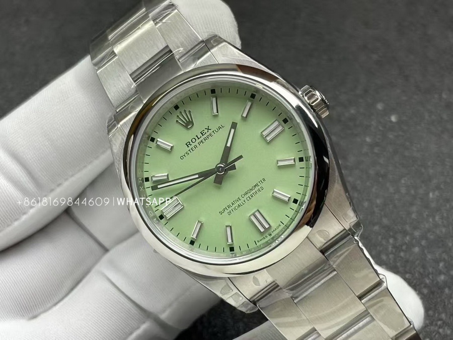 Super Clone Rolex OYSTER PERPETUAL 36mm 126000-0011 Replica Watch Introduction 第2张