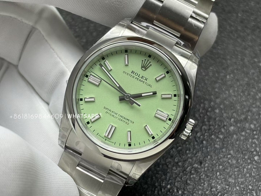 Super Clone Rolex OYSTER PERPETUAL 36mm 126000-0011 Replica Watch Introduction 第4张