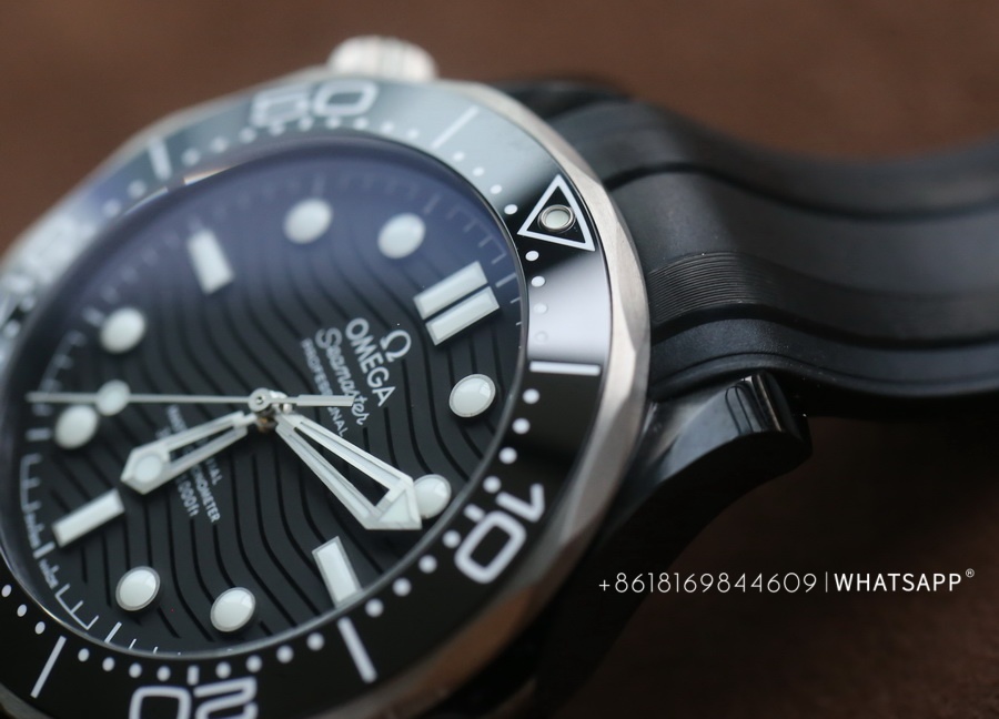Sales of VS Factory Omega Seamaster Diver 300 210.92.44.20.01.001 Titanium Replica Watch 第9张