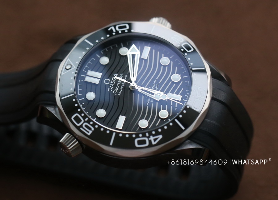 Sales of VS Factory Omega Seamaster Diver 300 210.92.44.20.01.001 Titanium Replica Watch 第4张