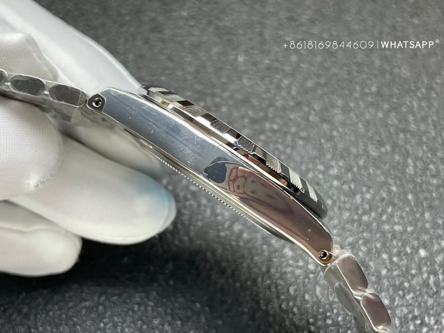 TUDOR Royal M28600-0009 Replica Watch for Sale 第5张