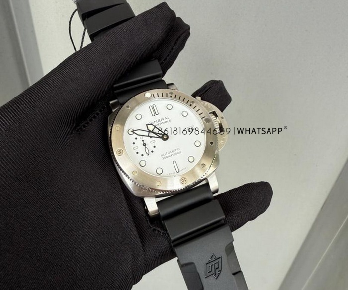 Transaction screenshot of Panerai PAM02223 purchased by a customer from Germany 第4张