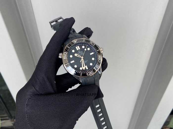 Transaction screenshot of the Omega Seamaster 210.92.44.20.01.001 purchased by customer UK 第4张
