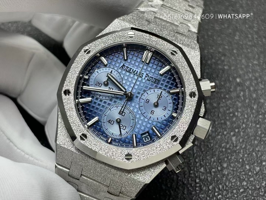 Audemars Piguet Royal Oak 26240BC.GG.1324BC.02 Replica Watch for Sale 第4张