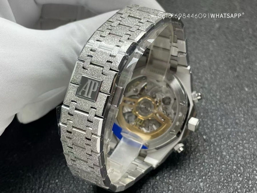 Audemars Piguet Royal Oak 26240BC.GG.1324BC.02 Replica Watch for Sale 第9张