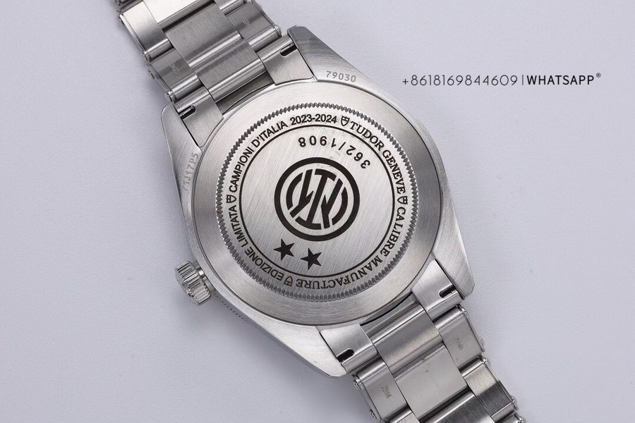 Tudor Black Bay Inter Milan Limited Edition BB58 Replica Watch for Sale 第8张