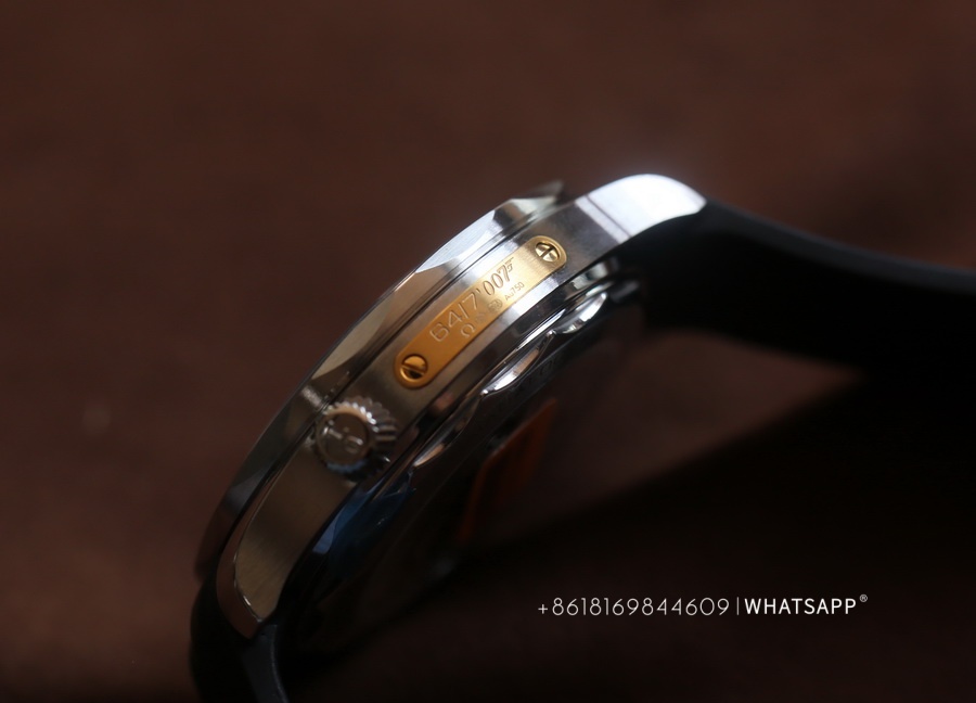 Top Replica Omega SEAMASTER DIVER 300M 210.22.42.20.01.003 James Bond 007 Limited Edition for Sale: 第12张
