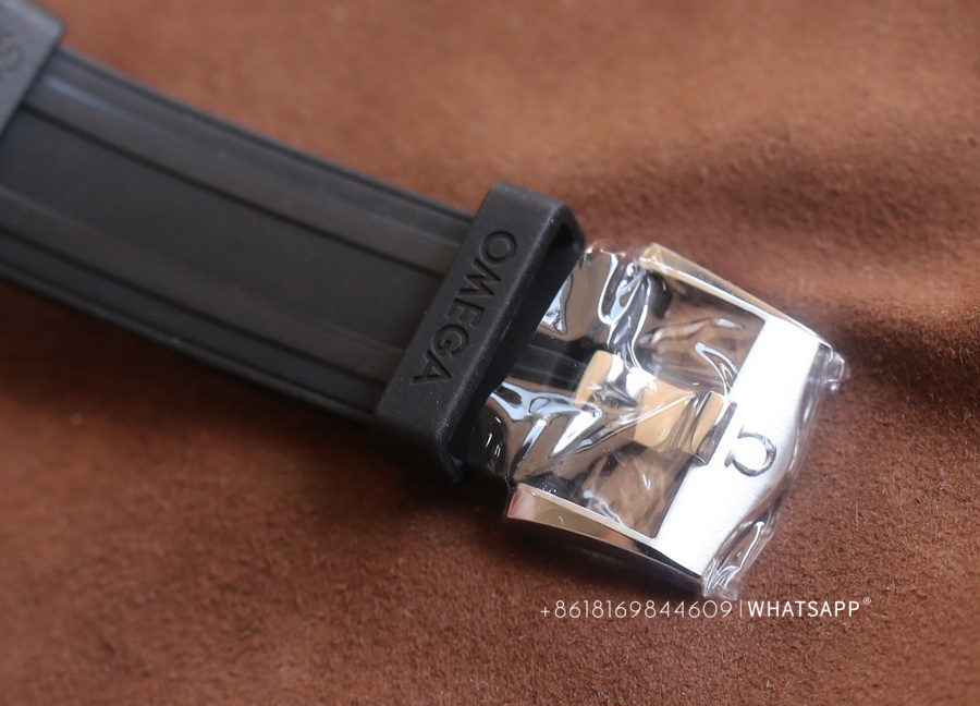 Top Replica Omega SEAMASTER DIVER 300M 210.22.42.20.01.003 James Bond 007 Limited Edition for Sale: 第14张