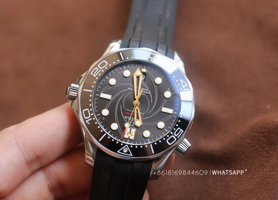 Top Replica Omega SEAMASTER DIVER 300M 210.22.42.20.01.003 James Bond 007 Limited Edition for Sale: 第3张