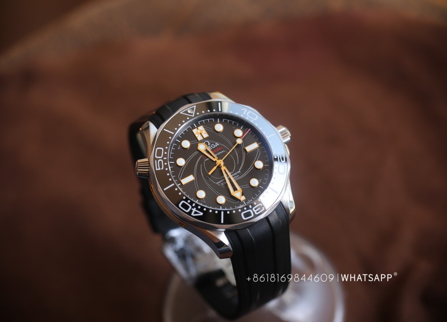 Top Replica Omega SEAMASTER DIVER 300M 210.22.42.20.01.003 James Bond 007 Limited Edition for Sale: 第2张