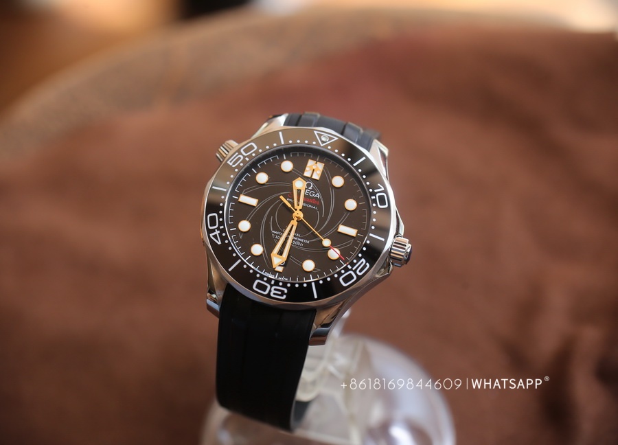 Top Replica Omega SEAMASTER DIVER 300M 210.22.42.20.01.003 James Bond 007 Limited Edition for Sale: 第1张