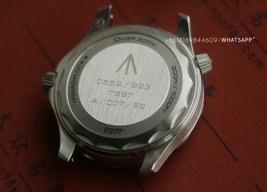 VS factory Omega Seamaster series 210.90.42.20.01.001 (007 version watch) 第6张