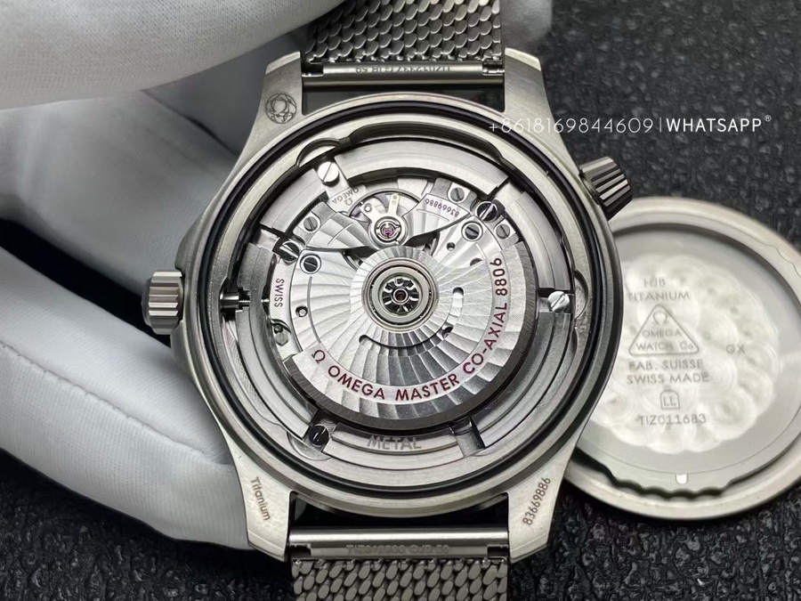 VS factory Omega Seamaster series 210.90.42.20.01.001 (007 version watch) 第10张