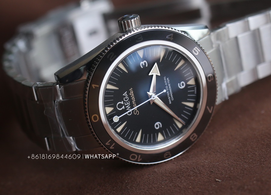 Review of VS Factory Omega Seamaster 007 Spectre Limited Edition Watch 第5张