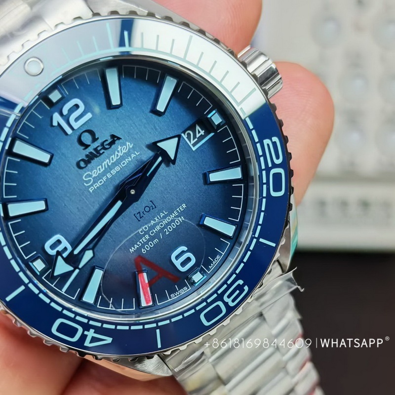 Replica Omega SEAMASTER PLANET OCEAN 215.30.40.20.03.002 for Sale 第4张