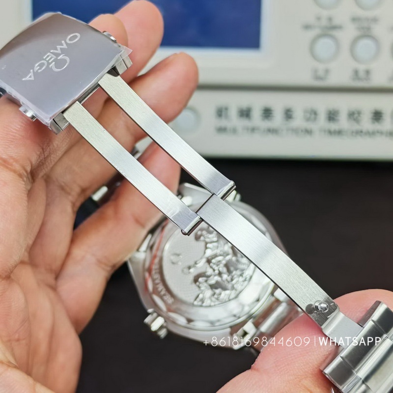 Replica Omega SEAMASTER PLANET OCEAN 215.30.40.20.03.002 for Sale 第8张