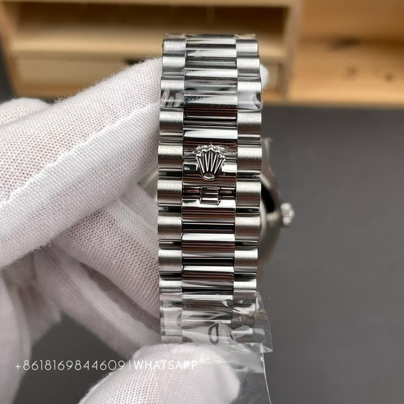 Rolex Day-Date M228236-0012 (Ice Blue Dial) Super Clone Watch for Sale 第9张