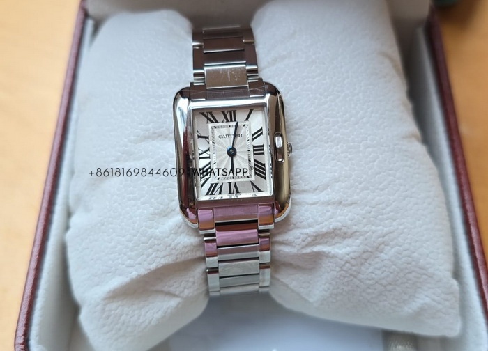 A Cartier Tank replica watch purchased by an old customer from the UK 第4张