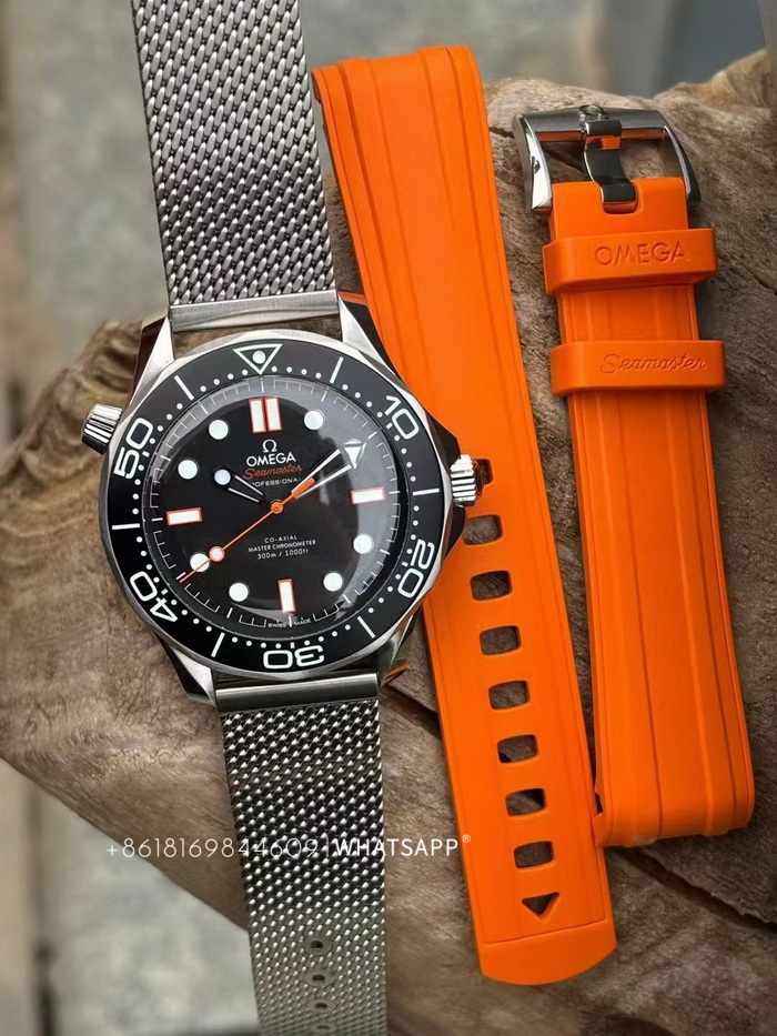 OMEGA Seamaster 300 Super Clone Watch for Sale (210.30.42.20.01.018) 第4张