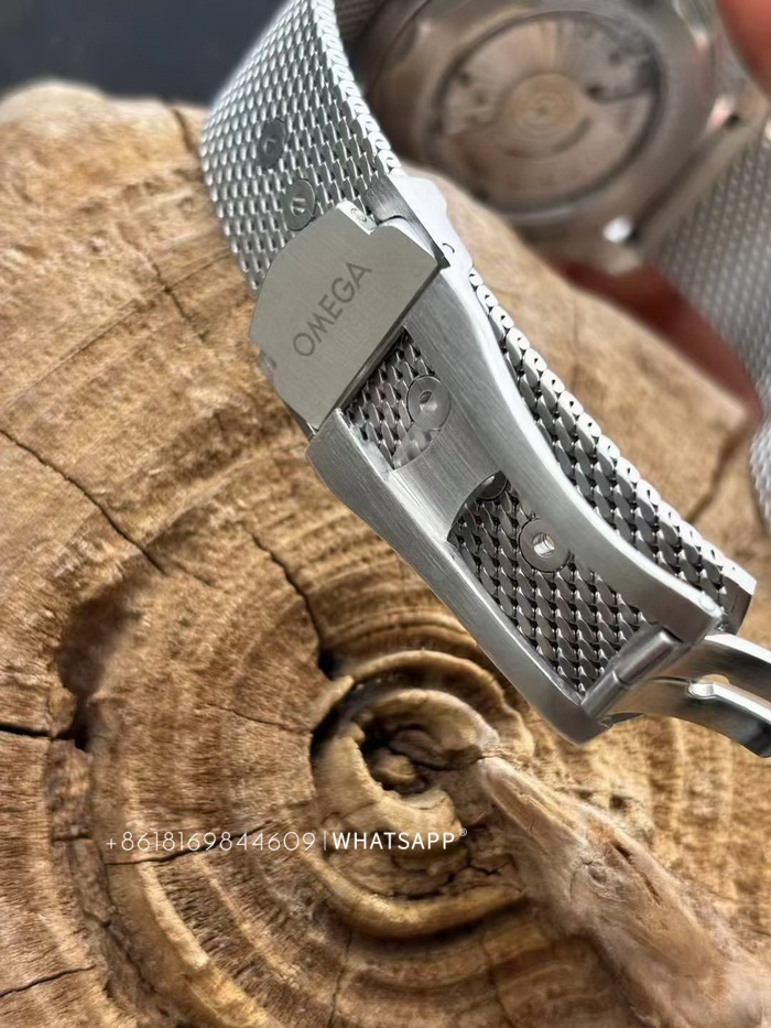 OMEGA Seamaster 300 Super Clone Watch for Sale (210.30.42.20.01.018) 第9张