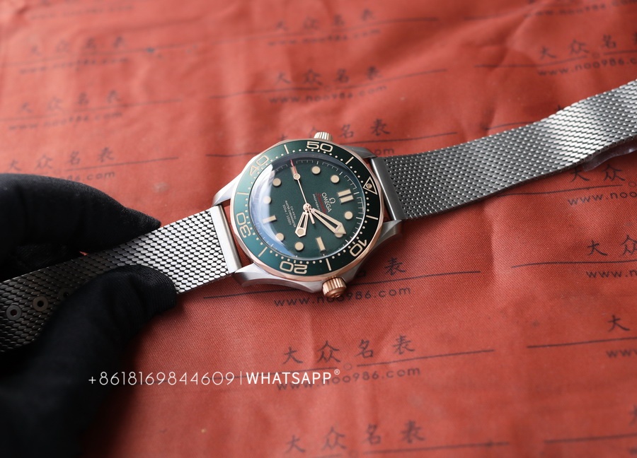 VS Factory Omega Seamaster 300 210.90.42.20.10.001 New Release 第6张