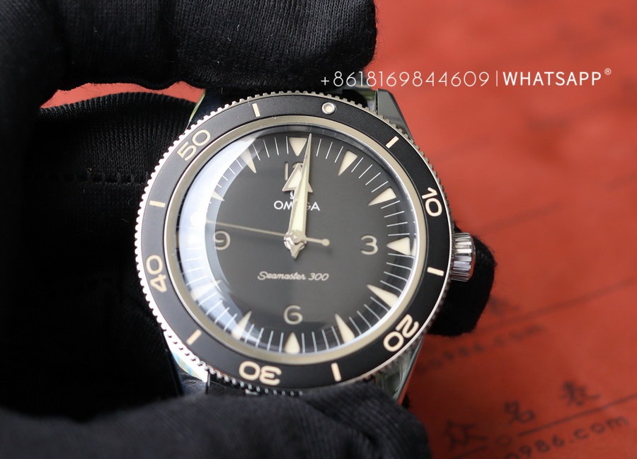 Omega Seamaster 300 MASTER 233.30.41.21.01.001 Replica Watch Sales by VS Factory 第2张