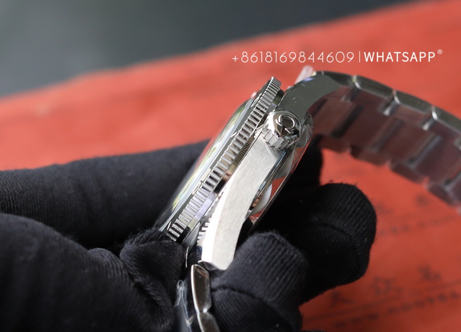 Omega Seamaster 300 MASTER 233.30.41.21.01.001 Replica Watch Sales by VS Factory 第10张