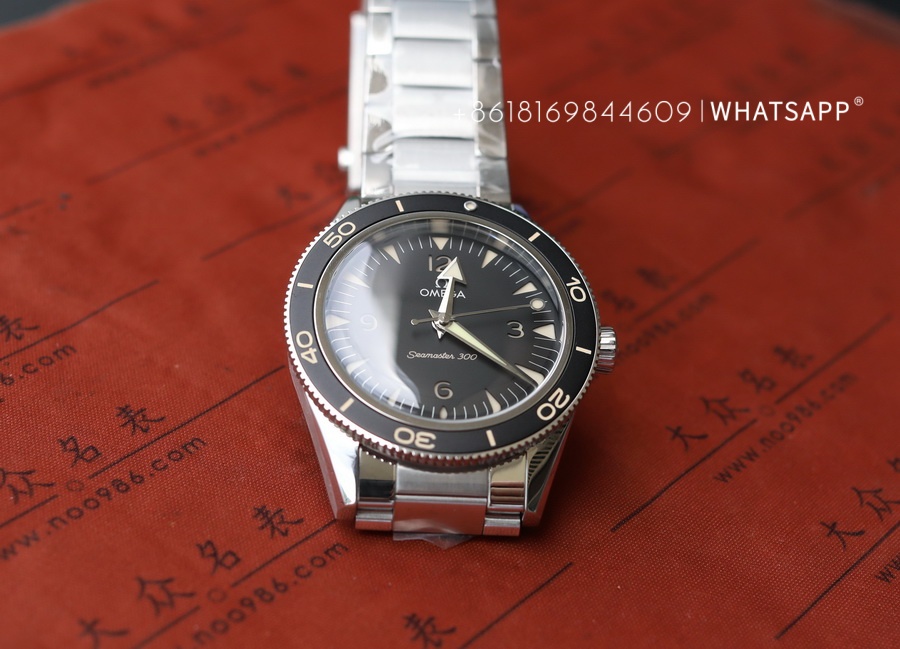 Omega Seamaster 300 MASTER 233.30.41.21.01.001 Replica Watch Sales by VS Factory 第3张
