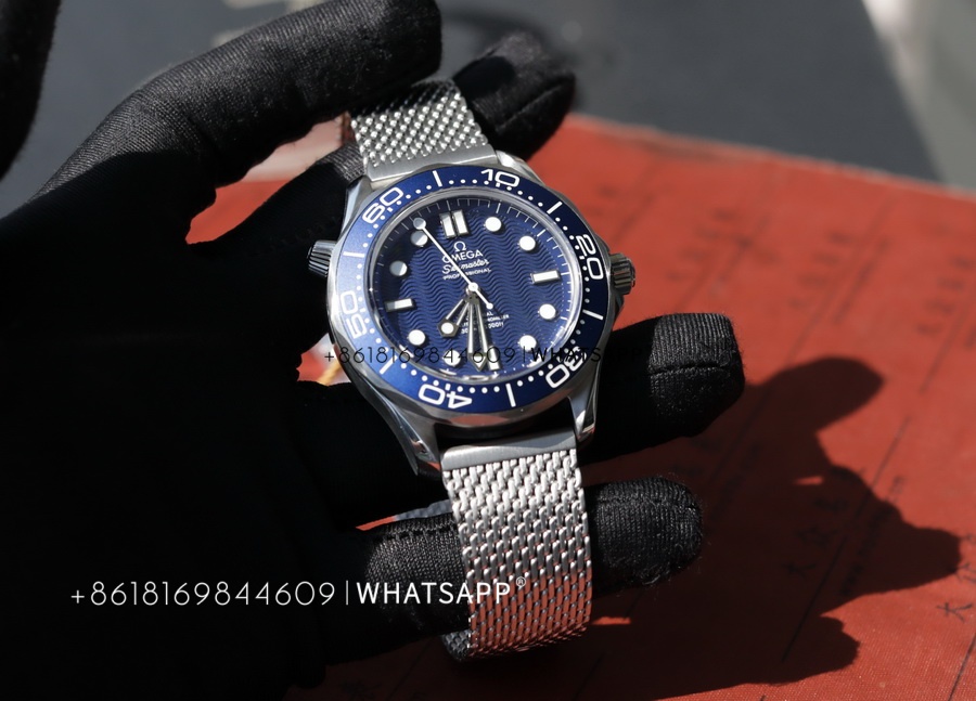 vs Factory Omega Seamaster 300 60th James Bond 007 Special Edition Review 第4张