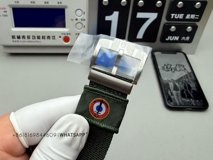 Super Clone Tudor PELAGOS FXD GMT Watch for Sale (M2542G257NU-0002) 第9张