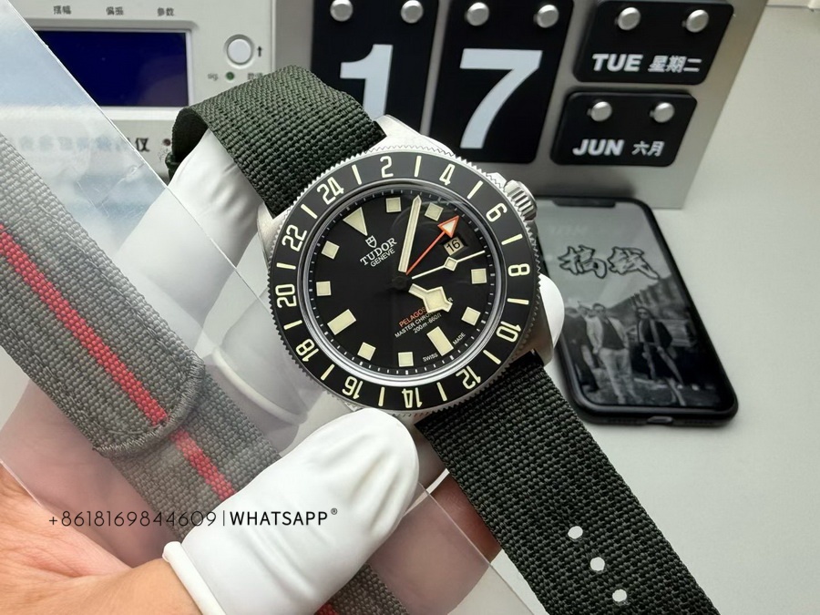 Super Clone Tudor PELAGOS FXD GMT Watch for Sale (M2542G257NU-0002) 第2张
